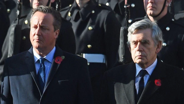 İngiltere hükümeti eski Başbakan David Cameron'ın lobi faaliyetleri hakkında soruşturma başlattı