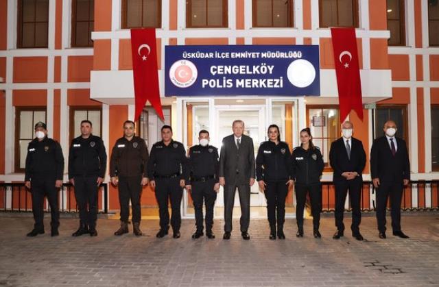 Cumhurbaşkanı Erdoğan ve Bakan Soylu, Çengelköy Polis Merkezi'nde iftar yaptı