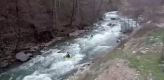 Barhal Çayı rafting ve kano tutkunlarını ağırlıyor