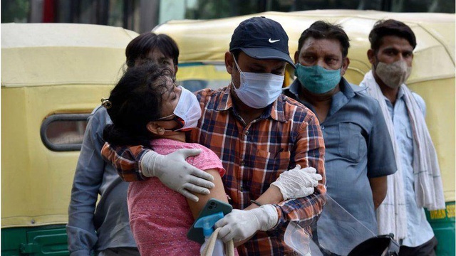 Hindistan'da Covid krizi: Başkent Delhi'de ölüleri yakacak alan kalmadı