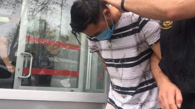 İstanbul'da plastik patlayıcı ele geçirilmesine ilişkin gözaltına alınan 3 şüpheli tutuklandı İstanbul'da plastik patlayıcı ele geçirilmesine ilişkin gözaltına alınan 3 şüpheli tutuklandı