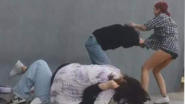 Bela geliyorum demedi, fenomen olmak için yaptıkları şey bu kadarına da pes dedirtti