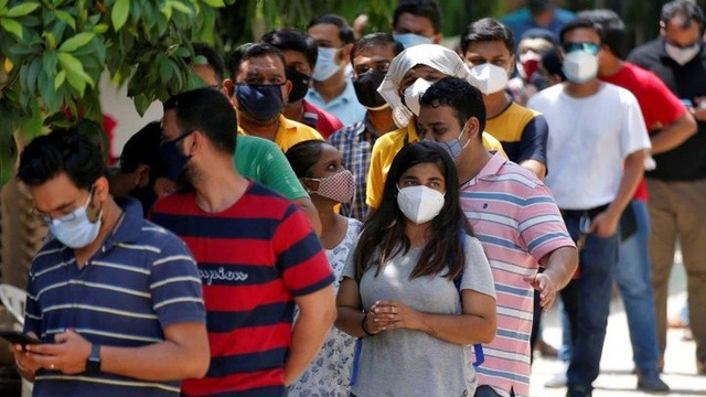 Hindistan: Başkentte yerel yönetim orduyu Covid-19 krizinde yardıma çağırdı