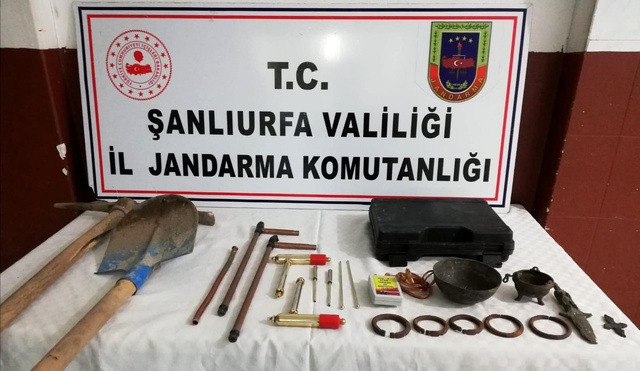 Kaçak kazıda yer altından Roma zindanları çıktı Kaçak kazıda yer altından Roma zindanları çıktı