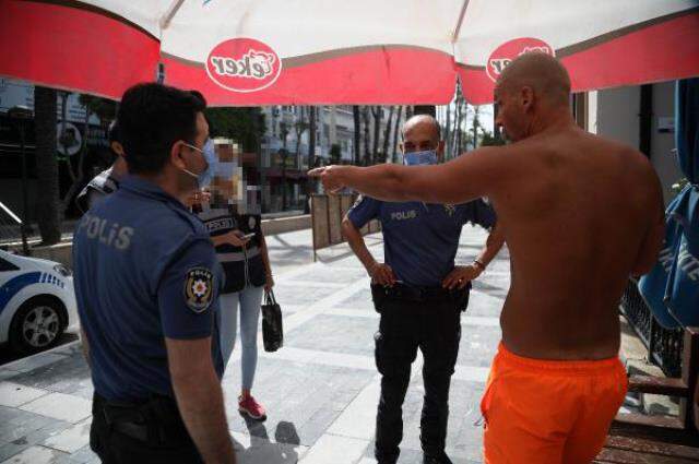 Maske uyarısı yapan kadın polise ahlaksız teklifte bulunan turist gözaltına alındı