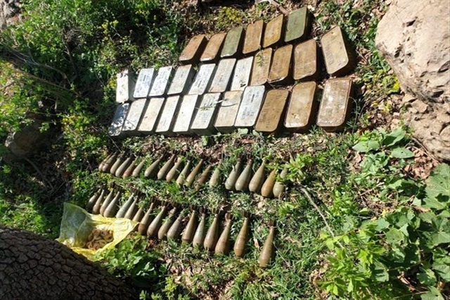 Mehmetçik teröristlere göz açtırmıyor! PKK'lı teröristlere ait çok sayıda sığınak ve mühimmat imha edildi Mehmetçik teröristlere göz açtırmıyor! PKK'lı teröristlere ait çok sayıda sığınak ve mühimmat imha edildi
