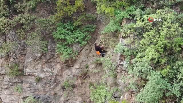 'Ceza korkusu' kayalıklara tırmandırdı: 6 saat kurtarılmayı bekledi