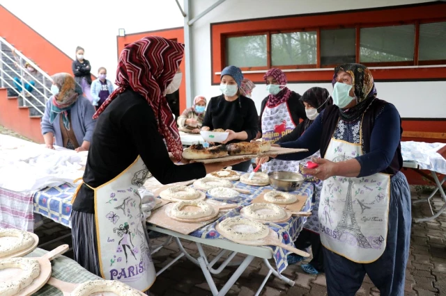Bir hamleyle köyü dijital AVM'ye çevirdiler! Kooperatif kuran kadınlar, yöresel ürünlerini tüm Türkiye'ye satıyor