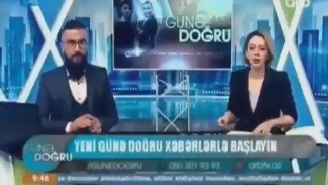 Azeri sunucudan boşanma kararı alan Billi Gates'e şok sözler: Koyabilse avradına çip koyar Azeri sunucudan boşanma kararı alan Billi Gates'e şok sözler: Koyabilse avradına çip koyar