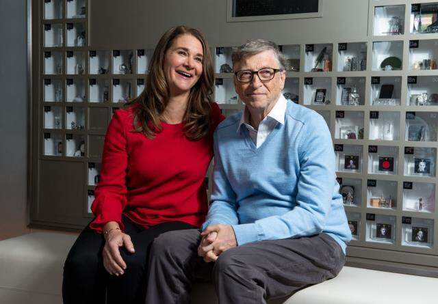 Bill Gates, boşanma kararı aldığı eşi Melinda'ya 1.8 milyar dolarlık hisse aktardı Bill Gates, boşanma kararı aldığı eşi Melinda'ya 1.8 milyar dolarlık hisse aktardı
