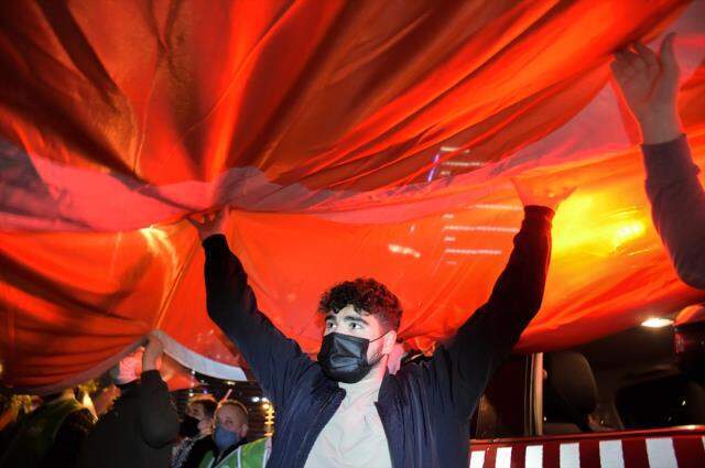 İsrail'in İstanbul Başkonsolosluğu önünde bir grup, Mescid-i Aksa saldırısını protesto etti