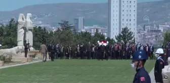 Danıştay üyeleri, 153. kuruluş yıl dönümlerinde Anıtkabir'i ziyaret etti