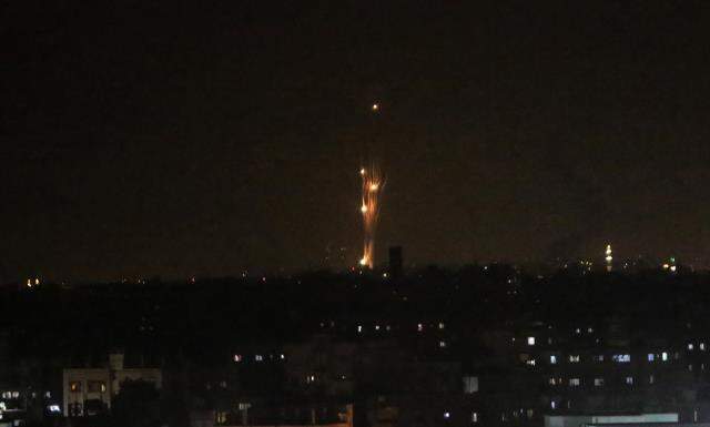 İsrail'in Gazze'ye dünden bu yana düzenlediği saldırılarda hayatını kaybedenlerin sayısı 30'a yükseldi İsrail'in Gazze'ye dünden bu yana düzenlediği saldırılarda hayatını kaybedenlerin sayısı 30'a yükseldi
