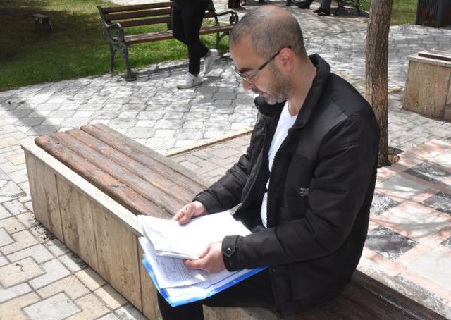 Asgari ücretli çalışana, kimlik bilgileriyle babasının adına kurulan 3 şirketten 14 milyonluk borç kaldı Asgari ücretli çalışana, kimlik bilgileriyle babasının adına kurulan 3 şirketten 14 milyonluk borç kaldı