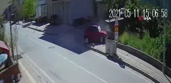 Son Dakika | Otomobilin çarptığı yaya bahçeye uçtu, o anlar kameraya böyle yansıdı