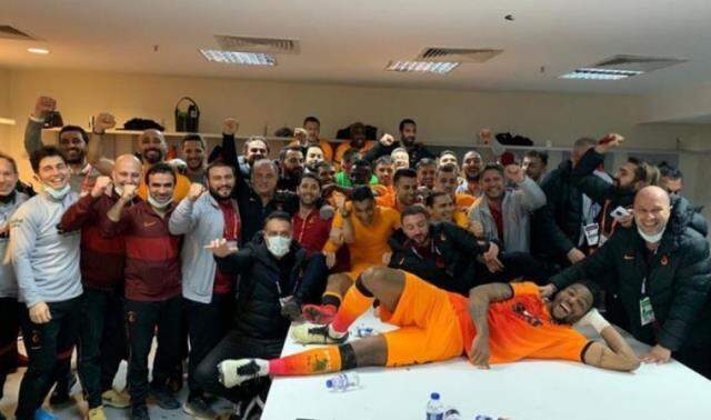 'Burası Kadıköy' sloganıyla özdeşleşen Fenerbahçe'nin stadı artık 'Kadıköy Hatıra Fotoğrafçısı' oldu