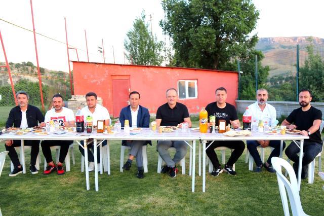 Yeni Malatyaspor, Galatasaray maçı öncesi barbekü partisi verdi