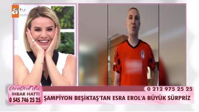 Şampiyon olan Beşiktaş futbolcularından kendilerine destek veren Esra Erol'a video göndererek sürpriz Şampiyon olan Beşiktaş futbolcularından kendilerine destek veren Esra Erol'a video göndererek sürpriz