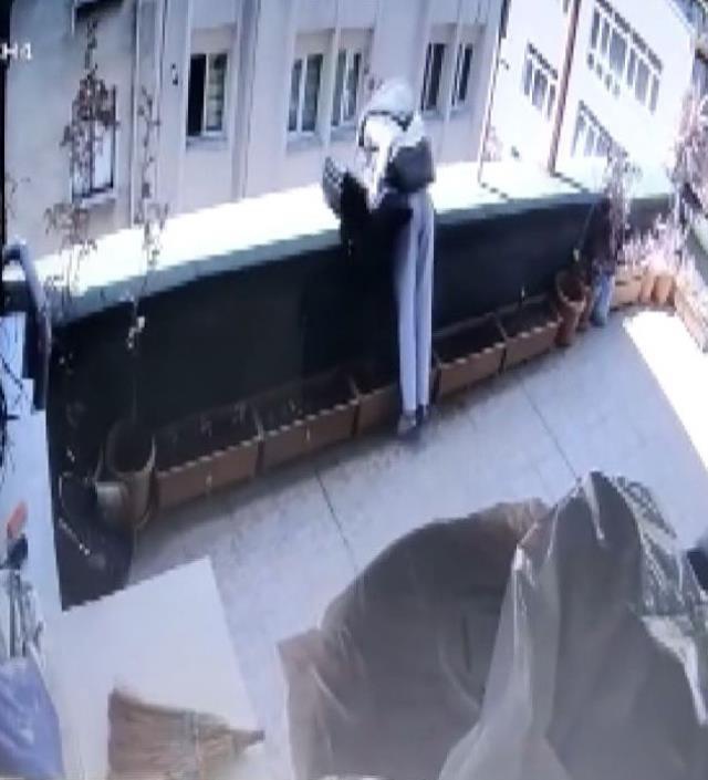 Tecavüz iftirasıyla 15 kişinin linç etmeye kalktığı diş hekimi konuştu: Görüntüler olmasaydı kendimi anlatamazdım Tecavüz iftirasıyla 15 kişinin linç etmeye kalktığı diş hekimi konuştu: Görüntüler olmasaydı kendimi anlatamazdım