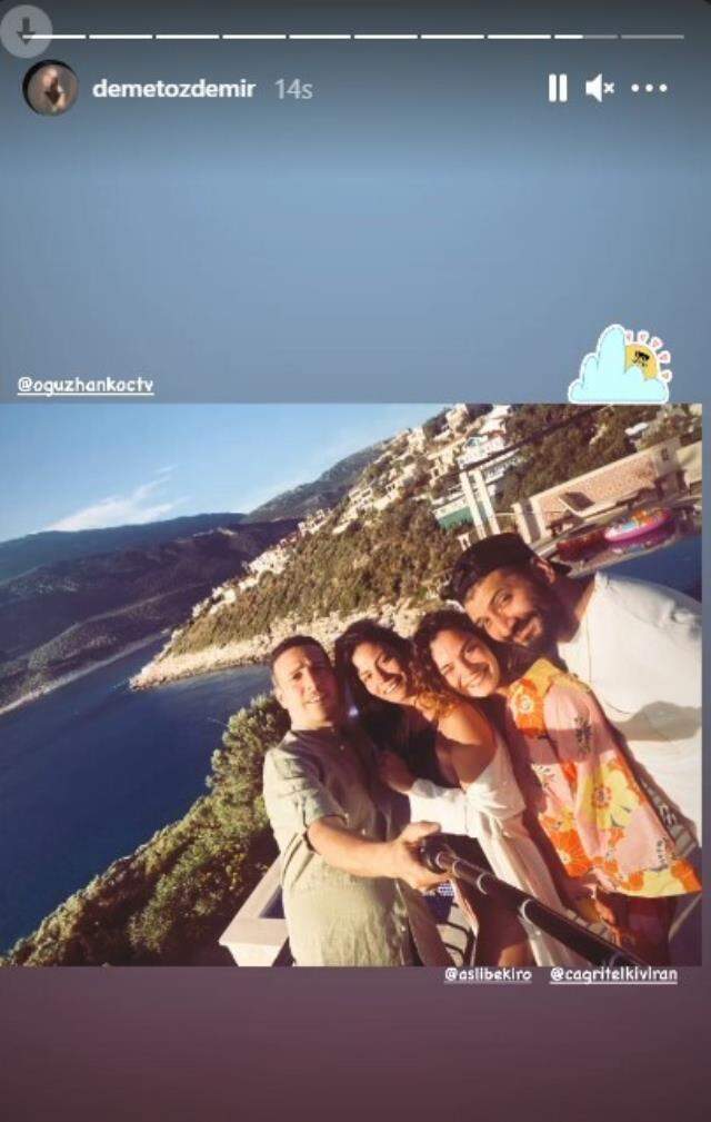 Art arda tatil pozlarını paylaşan Demet Özdemir, siyah mayolu fotoğrafıyla hayran bırakıyor Art arda tatil pozlarını paylaşan Demet Özdemir, siyah mayolu fotoğrafıyla hayran bırakıyor