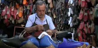 Ayak kokusundan kurtulmak isteyen bu ayakkabıya yöneliyor