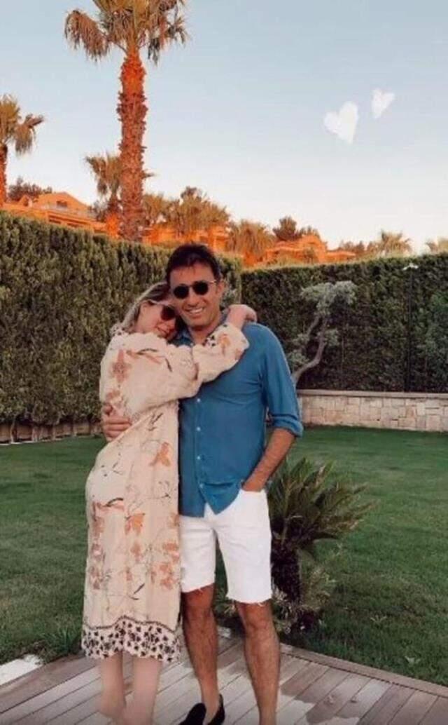 Şarkıcı Gülçin Ergül, 6 yıllık arkadaşıyla aşk yaşamaya başladı