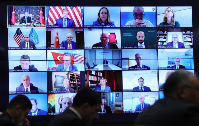 Cumhurbaşkanı Erdoğan, ABD'li dev şirketlerin üst düzey yöneticileriyle bir araya geldi