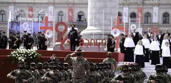 Gürcistan bağımsızlığının 103'üncü yılını törenle kutladı