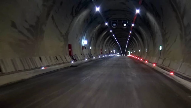 Bartın - Kastamonu güzergahındaki 1,5 saatlik yol 25 dakikaya inecek! Dev tüneller açılış için gün sayıyor