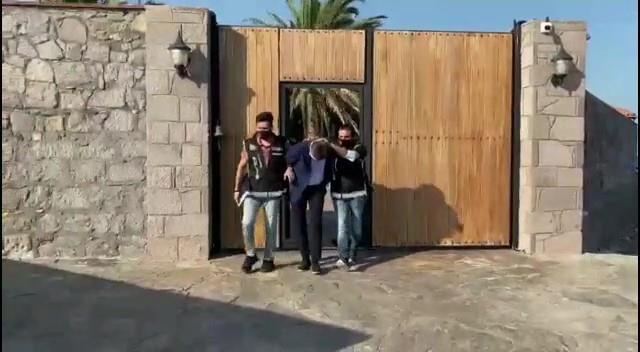 Sedat Peker suç örgütüne operasyon: Kilit isim dahil 3 kişi gözaltına alındı Sedat Peker suç örgütüne operasyon: Kilit isim dahil 3 kişi gözaltına alındı