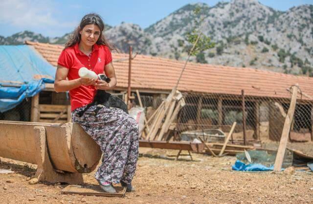 İşkenceci kocasını öldüren Melek İpek, yaralarını ailesinin çiftlik evinde sarıyor