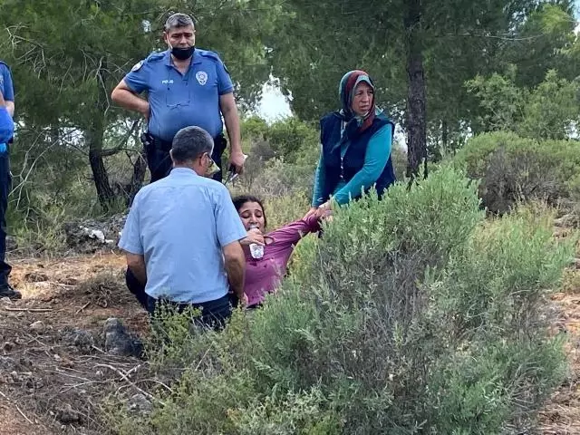 Ormanda asılı bulunan kadın, kardeşini arayarak ''Hakkınızı helal edin ben orman içine gidiyorum ölü ya da diri bulursunuz'' demiş