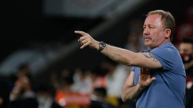 Sergen Yalçın'ın ayrılması halinde koltuğu Bilic ya da Rıza Çalımbay devralacak Sergen Yalçın'ın ayrılması halinde koltuğu Bilic ya da Rıza Çalımbay devralacak