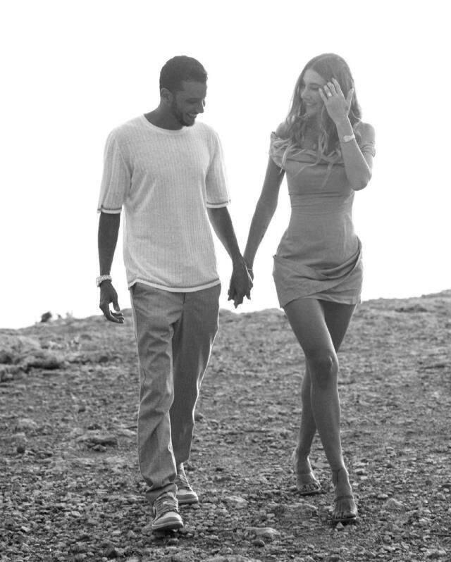 Aylardır beklediği teklifi alan Şeyma, sevgilisinin dudaklarına yapıştı! Yüzük metrelerce uzaktan bile görüldü