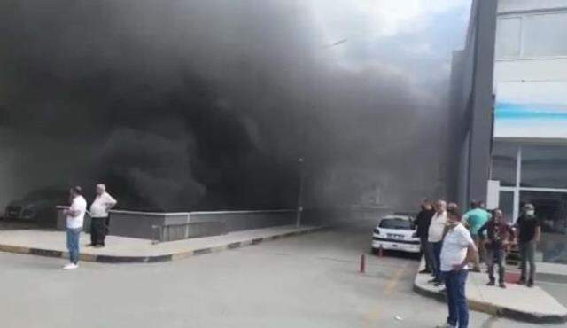 Dumanlar gökyüzünü kapladı! Ankara'da kimyasal madde fabrikası alev alev yanıyor Dumanlar gökyüzünü kapladı! Ankara'da kimyasal madde fabrikası alev alev yanıyor