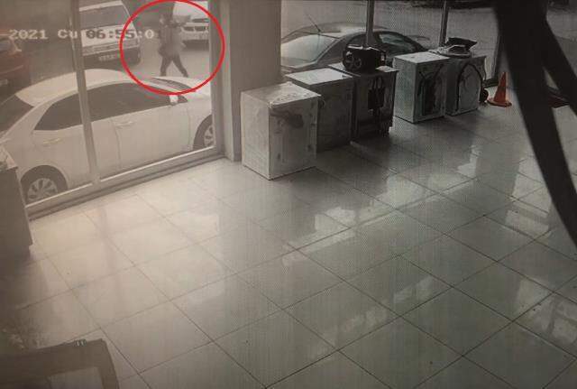 Tacizden tutuklanan engelli şahsın suç dosyası kabarık çıktı! Daha önce de 6 kadını taciz etmiş Tacizden tutuklanan engelli şahsın suç dosyası kabarık çıktı! Daha önce de 6 kadını taciz etmiş