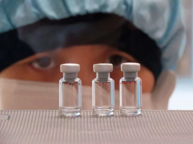Koronavirüs öncesinde aşıyı bulan bilim insanının sır ölümü üzerine virüsün laboratuvardan çıktığı iddialar tekrar gündeme geldi
