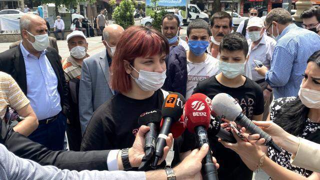 Sosyal medya fenomeni kız arkadaşını tayt giydiği için darbeden oyuncu, serbest bırakıldı Sosyal medya fenomeni kız arkadaşını tayt giydiği için darbeden oyuncu, serbest bırakıldı
