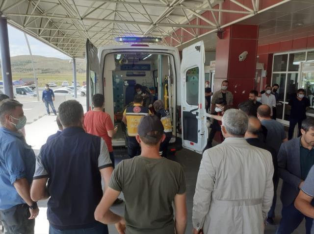 Askeri araç Kars'ta kaza yaptı: 3 kişi yaşamını yitirdi, 1 askerimiz şehit oldu