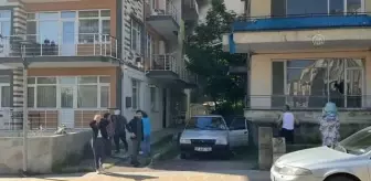 Son dakika haber | Bir apartmanda çıkan yangında anne ve çocuğu dumandan etkilendi