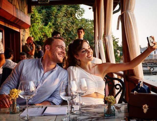 Kerem Bürsin canlı yayında küfretti, Hande Erçel özür dilemek zorunda kaldı