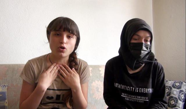 Kocasının, 4 yaşındaki oğlunun gözü önünde öldürdüğü Hacer'in yaşadıklarını ablası anlattı: Sırtında 60 bıçak izi vardı Kocasının, 4 yaşındaki oğlunun gözü önünde öldürdüğü Hacer'in yaşadıklarını ablası anlattı: Sırtında 60 bıçak izi vardı