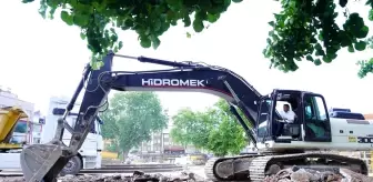 Kestel Meydanı için ilk kepçeyi başkan Tanır vurdu