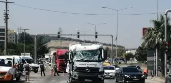 İzmir'de trafik kazası: 9 yaralı