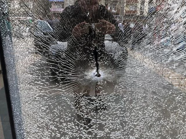 Yomra'da Belediye Başkanı Bıyık'a 5 el ateş eden saldırgan, kayıplara karıştı