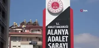 Son dakika haber... Silahını temizlerken eşinin ölümüne sebep olan muhtar adli kontrol şartıyla serbest