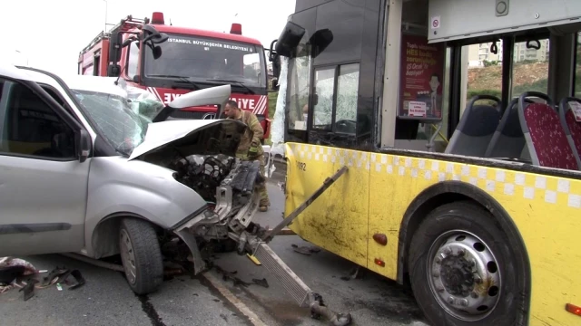 Son dakika haberleri... Başakşehir'de feci kaza: 1 ölü, İETT şoförü ağır yaralı