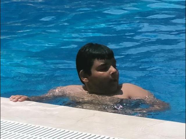 Havuzda boğulan 10 yaşındaki Deniz, gözyaşlarıyla toprağa verildi