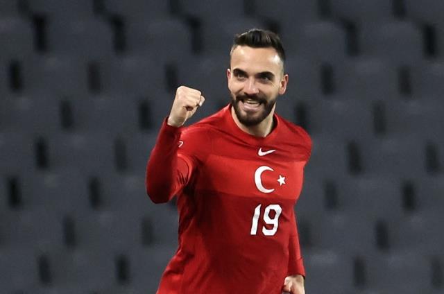 Şampiyon Beşiktaş ilk transferi yaptı! Kenan Karaman ile üç yıllık anlaşmaya varıldı
