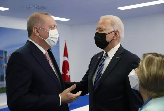 Son Dakika: Cumhurbaşkanı Erdoğan ile Biden'ın görüşmesi başladı